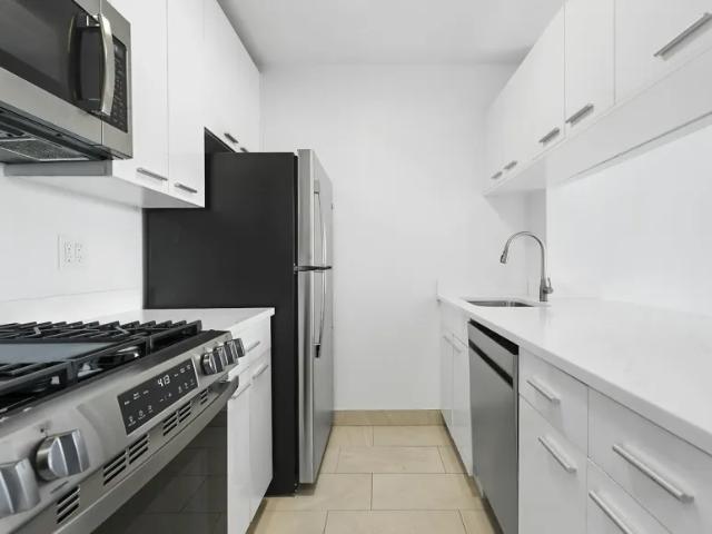 Apartment for sale in Arverne, New York
