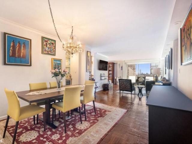 Apartment for sale in Arverne, New York
