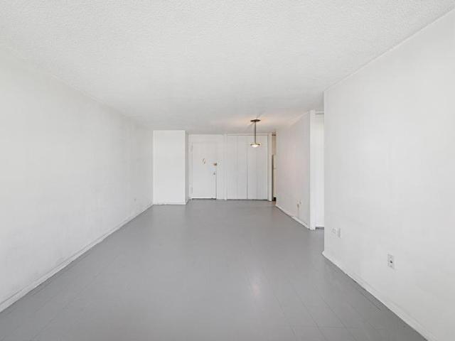 Apartment for sale in Arverne, New York
