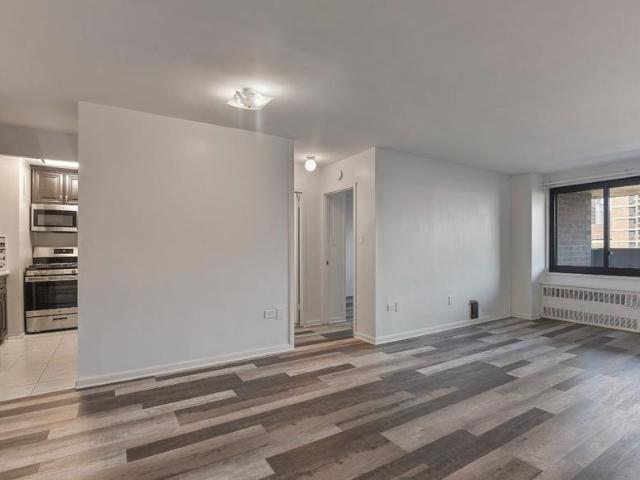 Apartment for sale in Arverne, New York