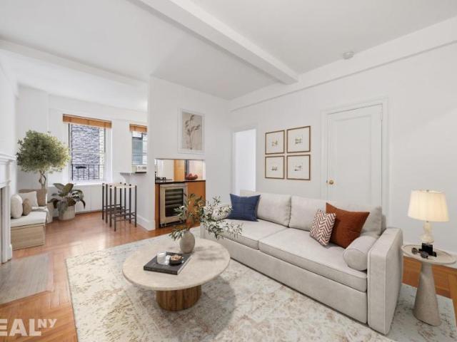 Apartment for sale in Arverne, New York