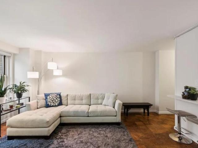 Apartment for sale in Arverne, New York