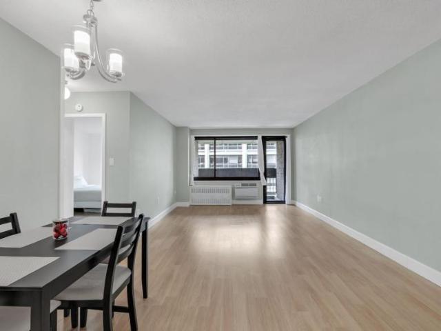 Apartment for sale in Arverne, New York