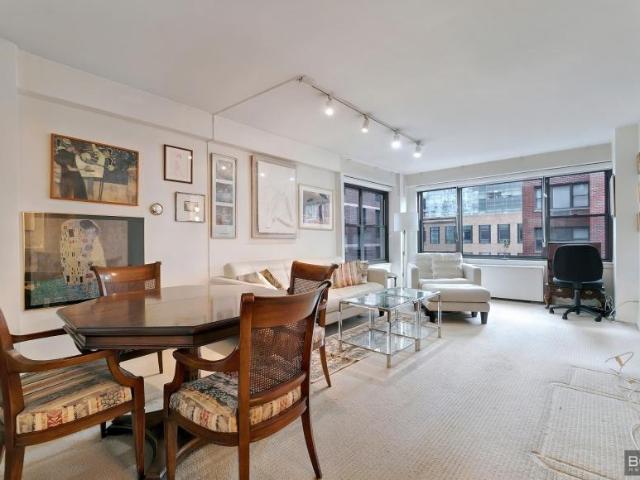 Apartment for sale in Arverne, New York