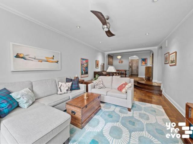 Apartment for sale in Arverne, New York