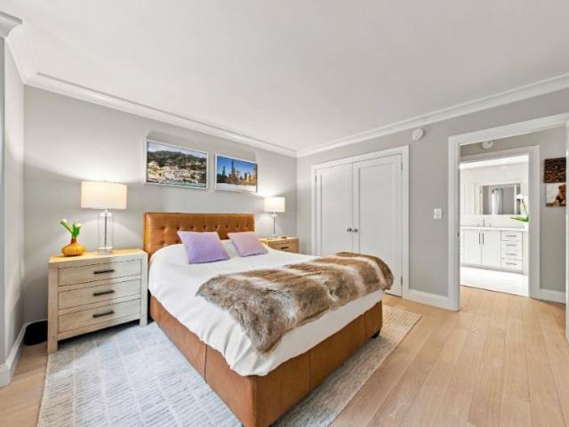 Apartment for sale in Arverne, New York