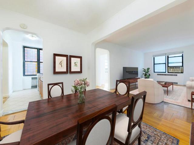 Apartment for sale in The Bronx, Arverne