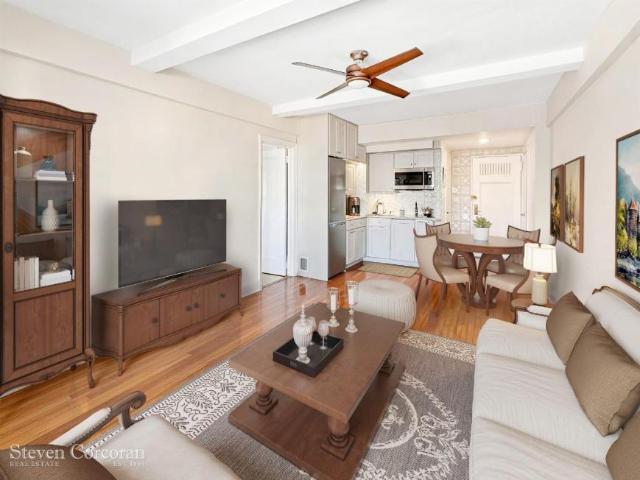 Apartment for sale in Arverne, New York