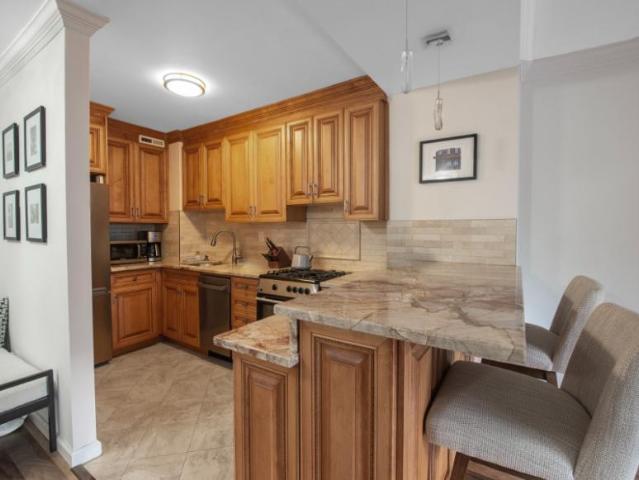 Apartment for sale in Arverne, New York