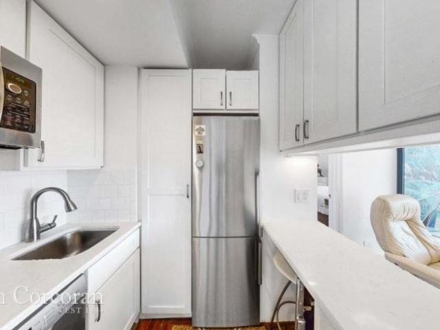 Apartment for sale in Arverne, New York