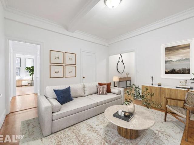 Apartment for sale in Arverne, New York