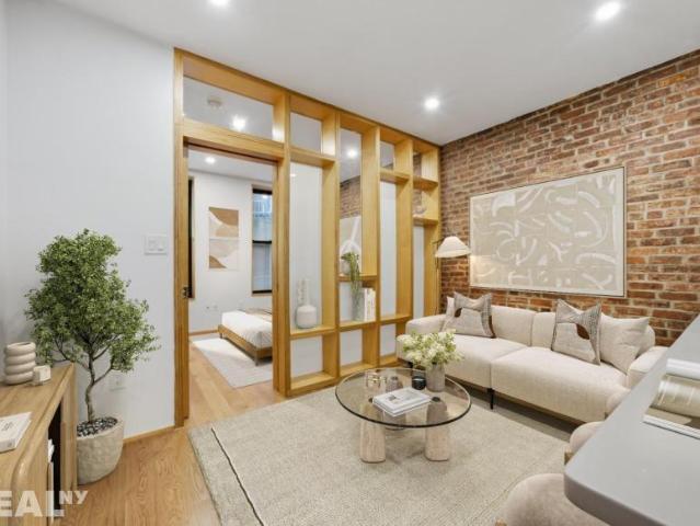 Apartment for sale in Arverne, New York