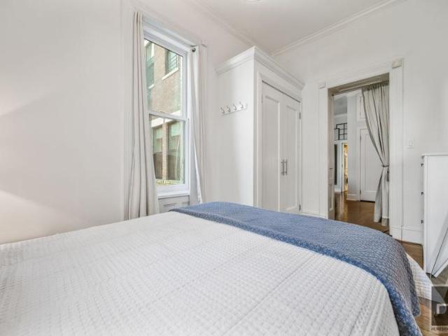 Apartment for sale in Arverne, New York