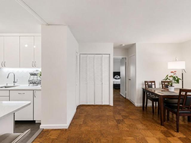 Apartment for sale in Manhattan Community Board 6, New York