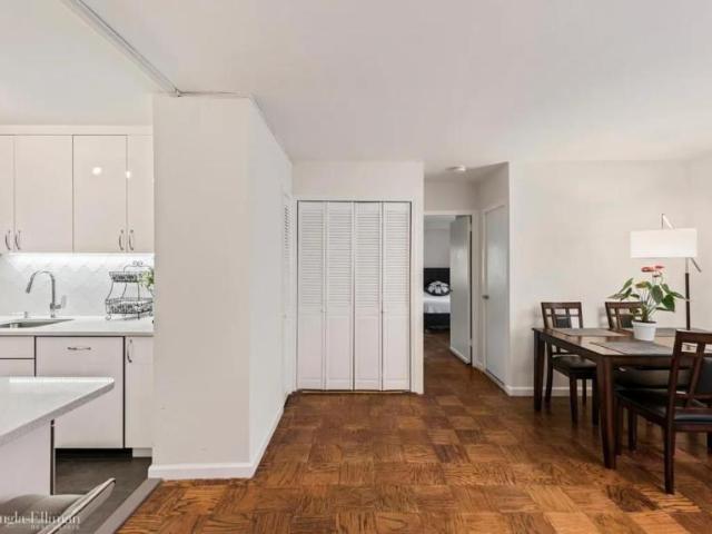 Apartment for sale in Arverne, New York