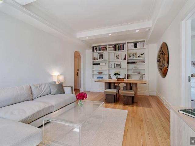 Apartment for sale in Arverne, New York
