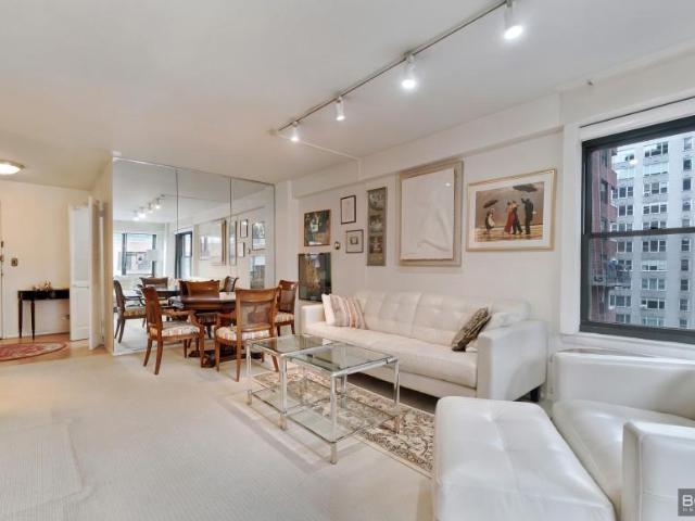Apartment for sale in Arverne, New York