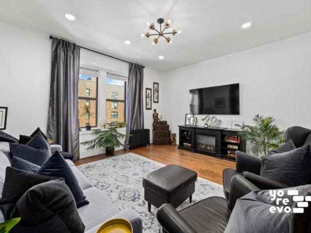 Apartment for sale in Queens, Arverne
