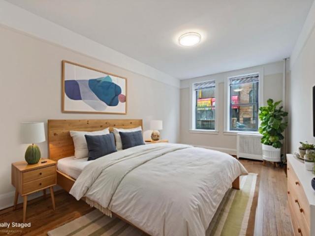 Apartment for sale in Queens, Arverne