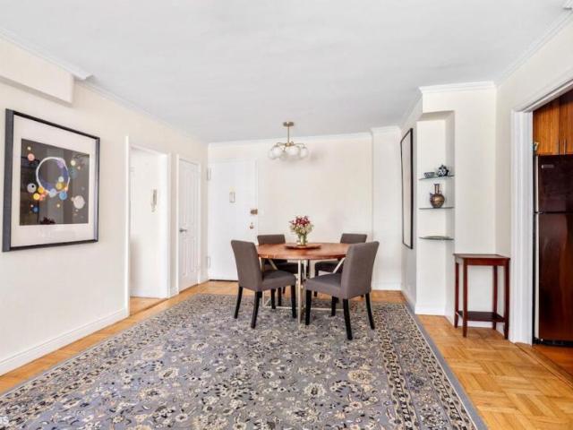 Apartment for sale in Arverne, New York