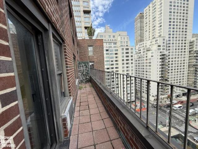 Apartment for sale in Arverne, New York