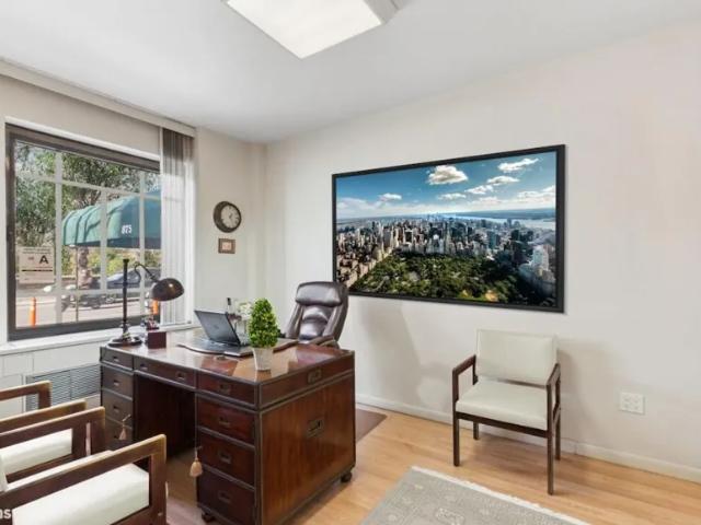 Apartment for sale in Arverne, New York
