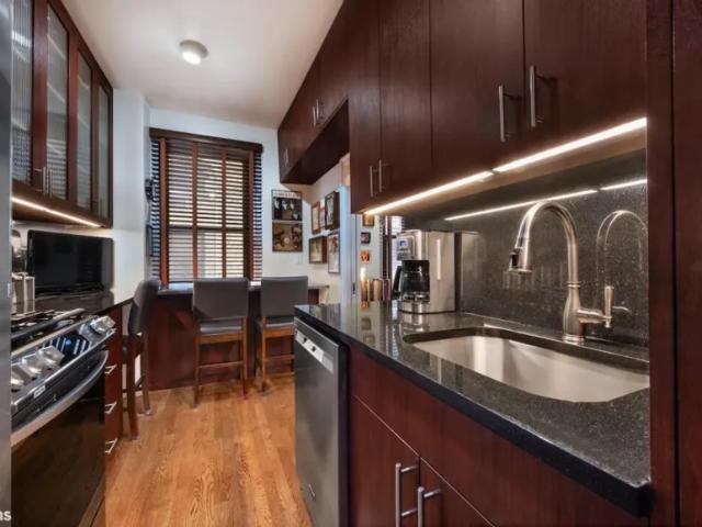 Apartment for sale in Arverne, New York