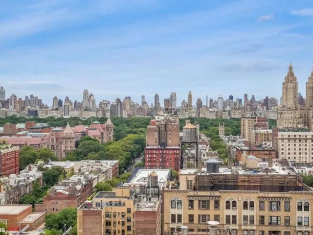 Apartment for sale in Arverne, New York