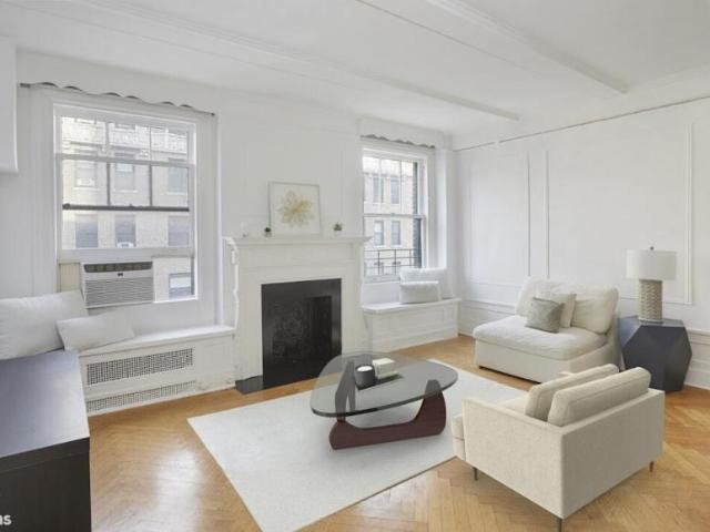 Apartment for sale in Arverne, New York