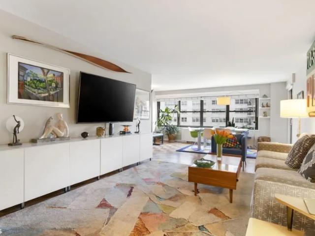 Apartment for sale in Arverne, New York