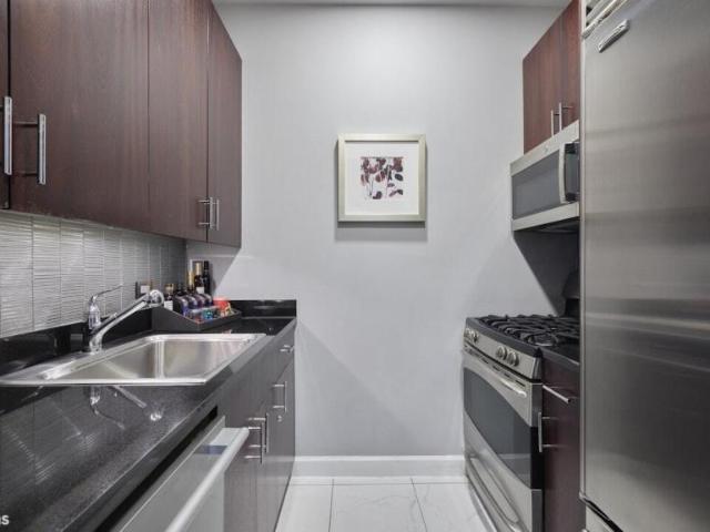 Apartment for sale in Arverne, New York