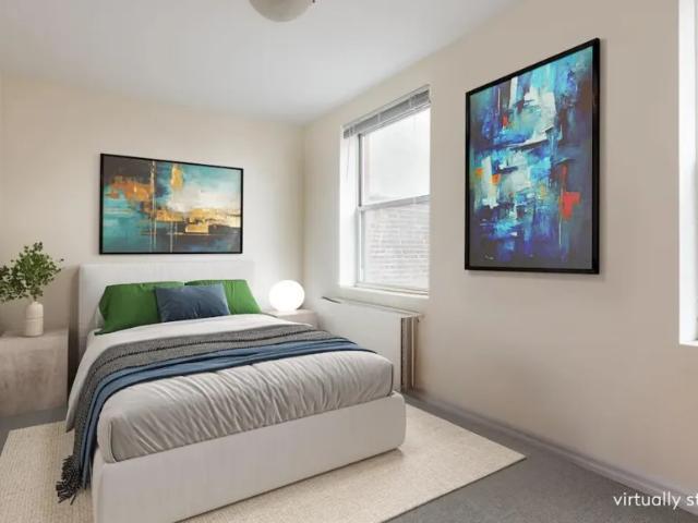 Apartment for sale in Arverne, New York