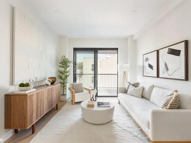Apartment for sale in Arverne, New York
