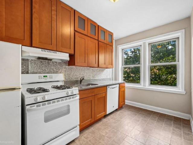 Apartment for sale in Queens, Arverne