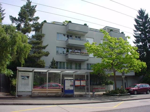 Apartment kaufen in Einigen, Zürich