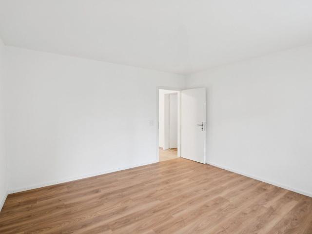 Apartment kaufen in Opfikon, Zürich