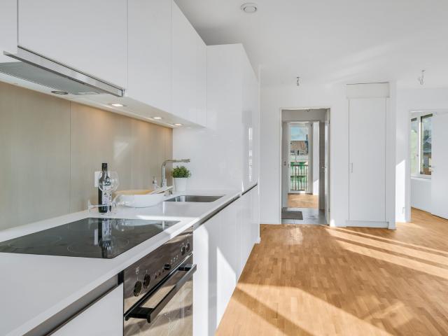 Apartment kaufen in Einigen, Zürich