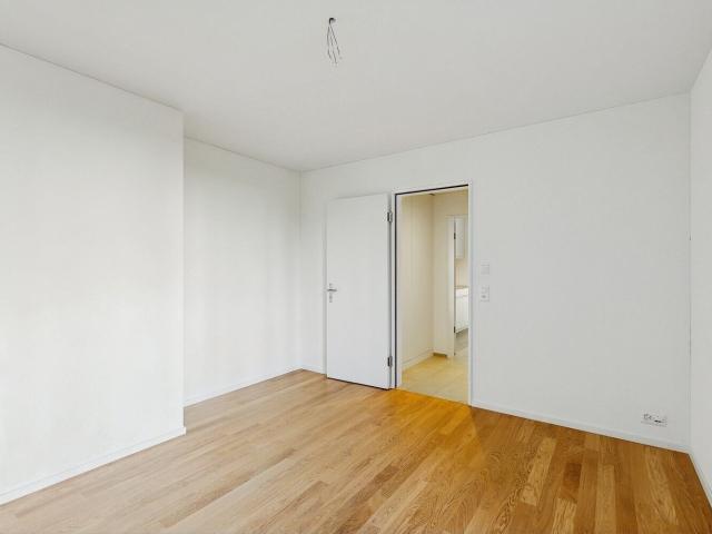 Apartment kaufen in Einigen, Zürich