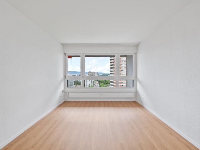 Apartment kaufen in Einigen, Zürich