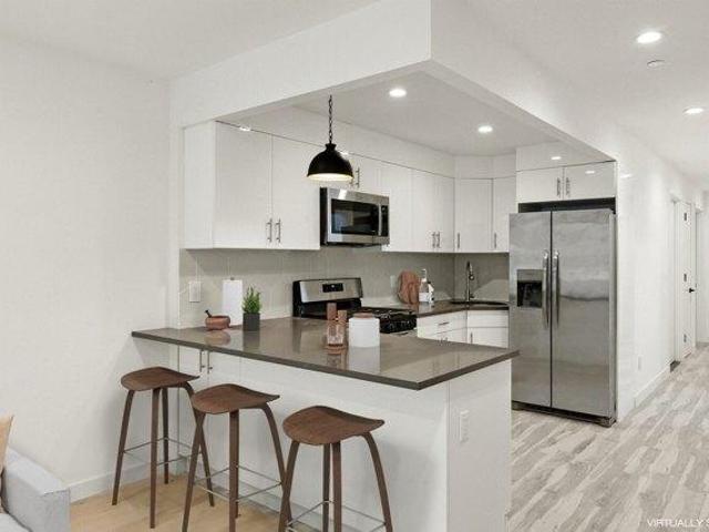 Apartment for sale in Arverne, New York