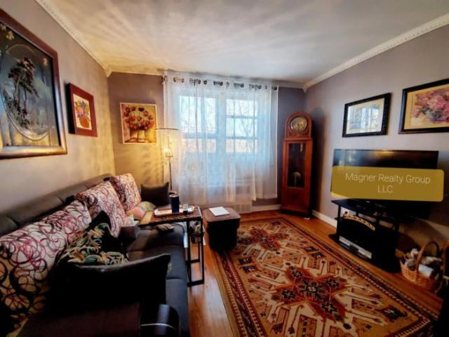 Apartment for sale in Arverne, New York