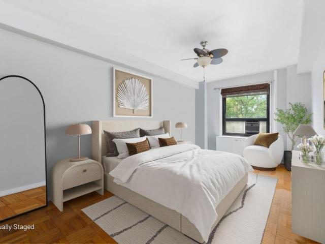 Apartment for sale in Arverne, New York