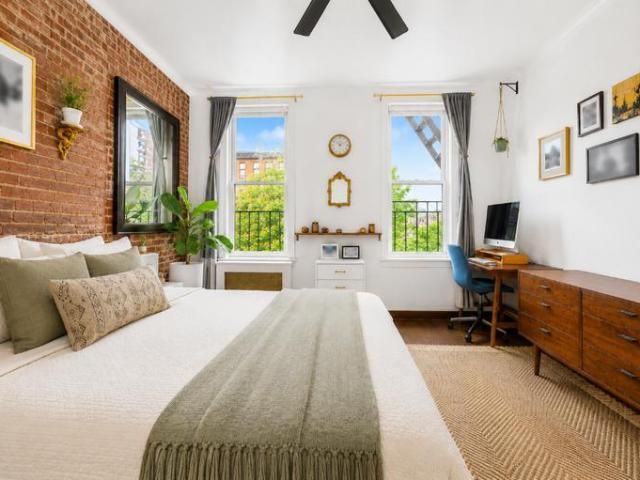 Apartment for sale in Arverne, New York