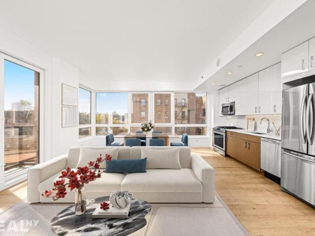 Apartment for sale in Arverne, New York
