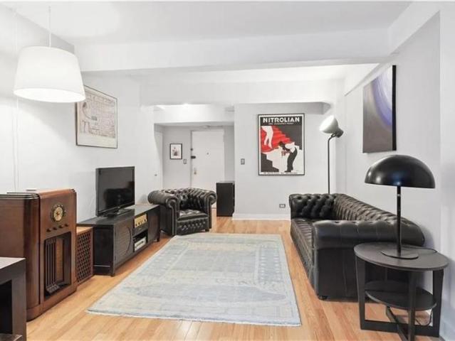 Apartment for sale in Arverne, New York