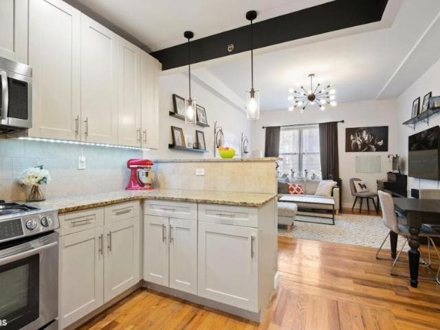 Apartment for sale in Arverne, New York