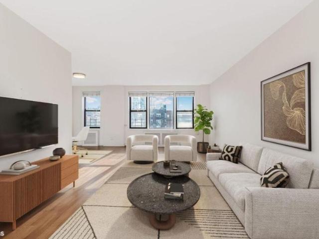 Apartment for sale in The Bronx, Arverne
