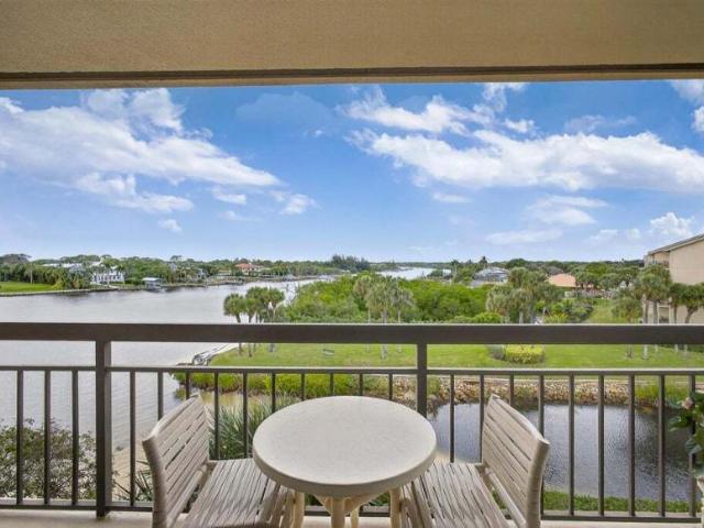 Apartment for sale in Jupiter, Florida