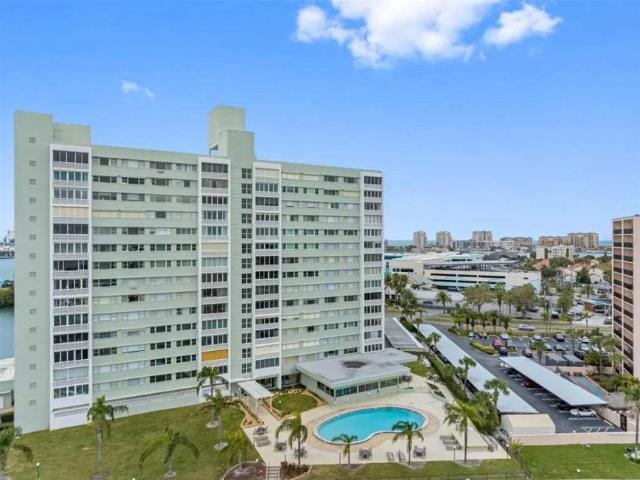 Apartment for sale in Clearwater, Florida