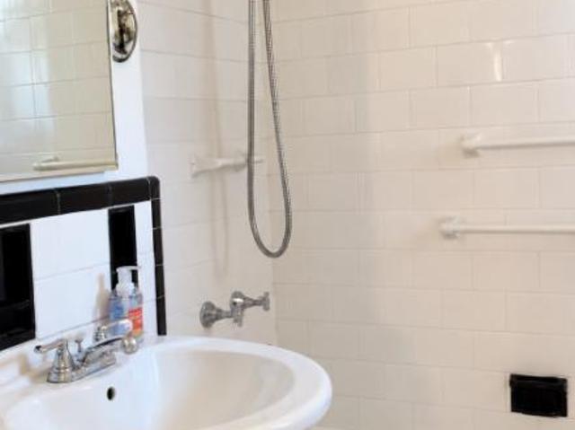 Apartment for sale in Queens, Arverne